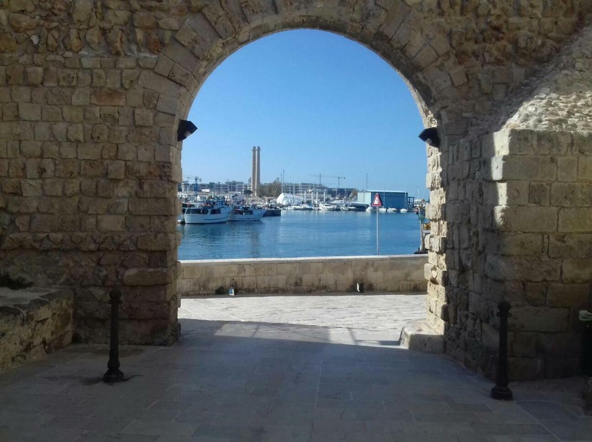 Casa Vacanze Antiche Mura E Poi Monopoli Eksteriør billede