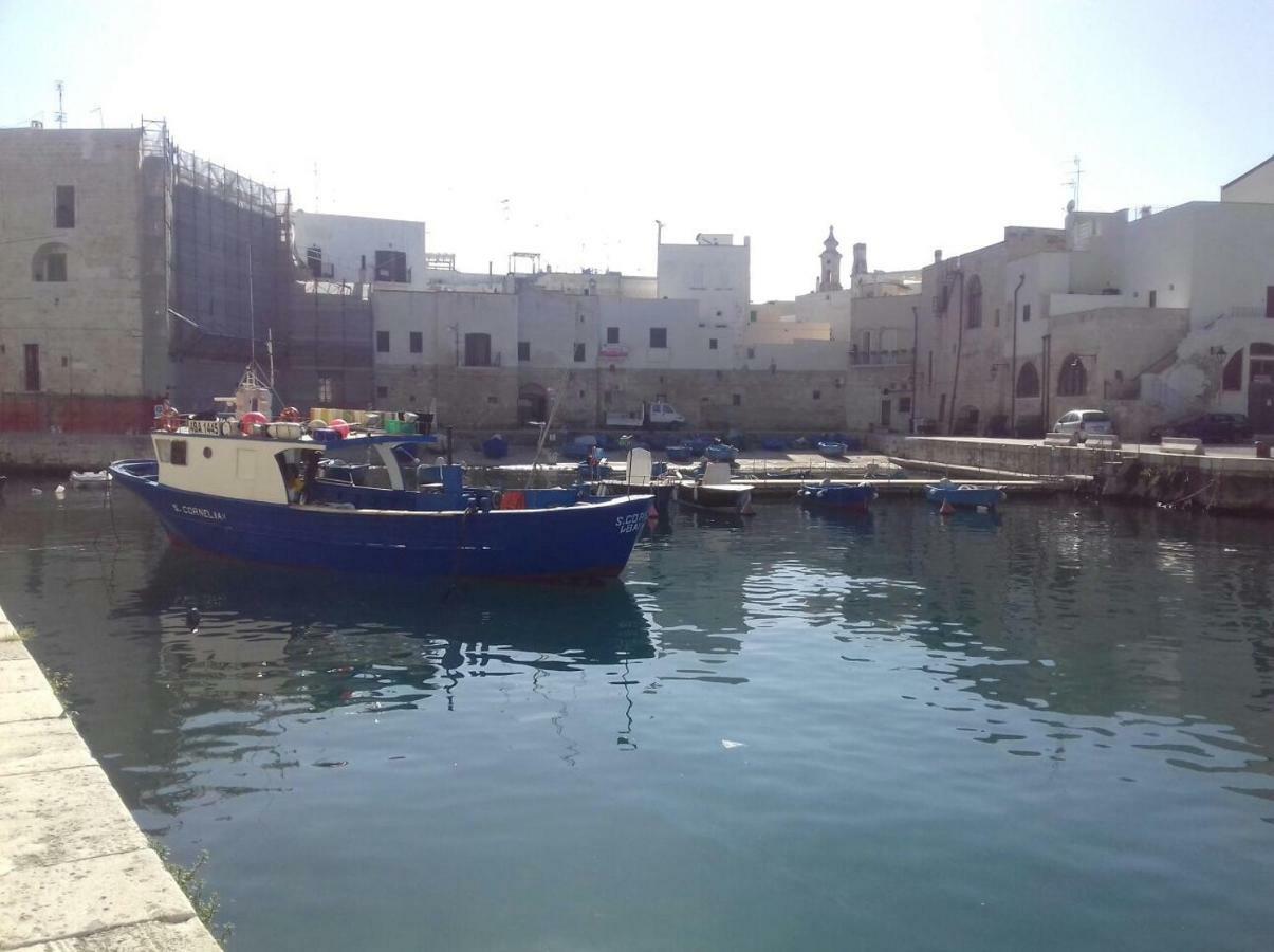 Casa Vacanze Antiche Mura E Poi Monopoli Eksteriør billede